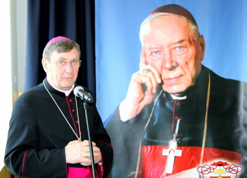 Patronem SP w Buszkowicach został bł. kardynał Stefan...