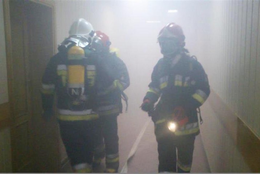 Straż Pożarna w Jarocinie: Ewakuowali pracowników Urzędu...