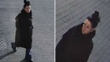 Zaatakowała na przystanku MZK w Toruniu pasażerkę. Rozpoznajesz tę kobietę? Policja poszukuje