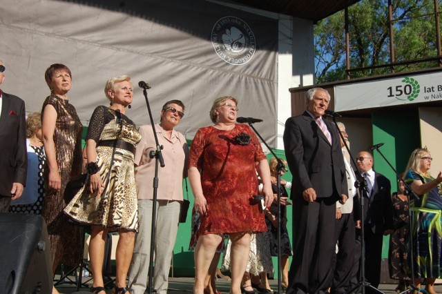 W Nakle działa  Uniwersytet Trzeciego Wieku, odbywają się Artystyczne Spotkania Seniorów  (na zdjęciu), a teraz seniorzy mają także swoją Nakielską Radę Seniorów.