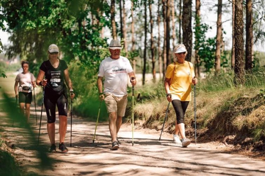 Rajd Kaszubskich Drzymalitów w Skorzewie z atrakcjami. Mieszkańcy upamiętnili Aleksandra i Franciszka Peplińskich [ZDJĘCIA]