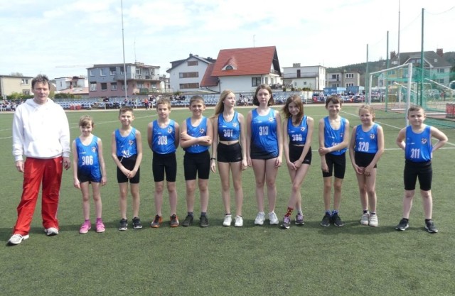 Na zdjęciu, od lewej: trener Piotr Walkowiak, Julia Cieślak, Filip Lewandowski, Maks Smolinski, Dominik Piotrowicz, Magda Saracen Wiśniewska, Anastasiia Slyviuk, Lena Palica, Darek Puciłowski, Gabrysia Szczepańska i Kacper Maciołek.