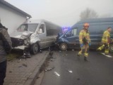 Koszmarny wypadek w Wielmoży. Bus skończył na ścianie domu