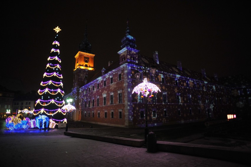 Wkrótce stolica przestanie błyszczeć! 2 lutego zgaśnie świąteczna iluminacja Warszawy