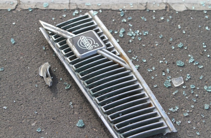 wypadek na rondzie sulejowskim w Piotrkowie