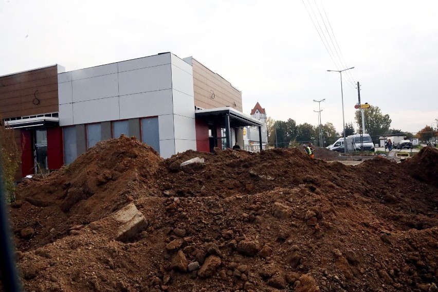 Powstaje restauracja KFC na osiedlu Piekary w Legnicy, zobaczcie aktualne zdjęcia