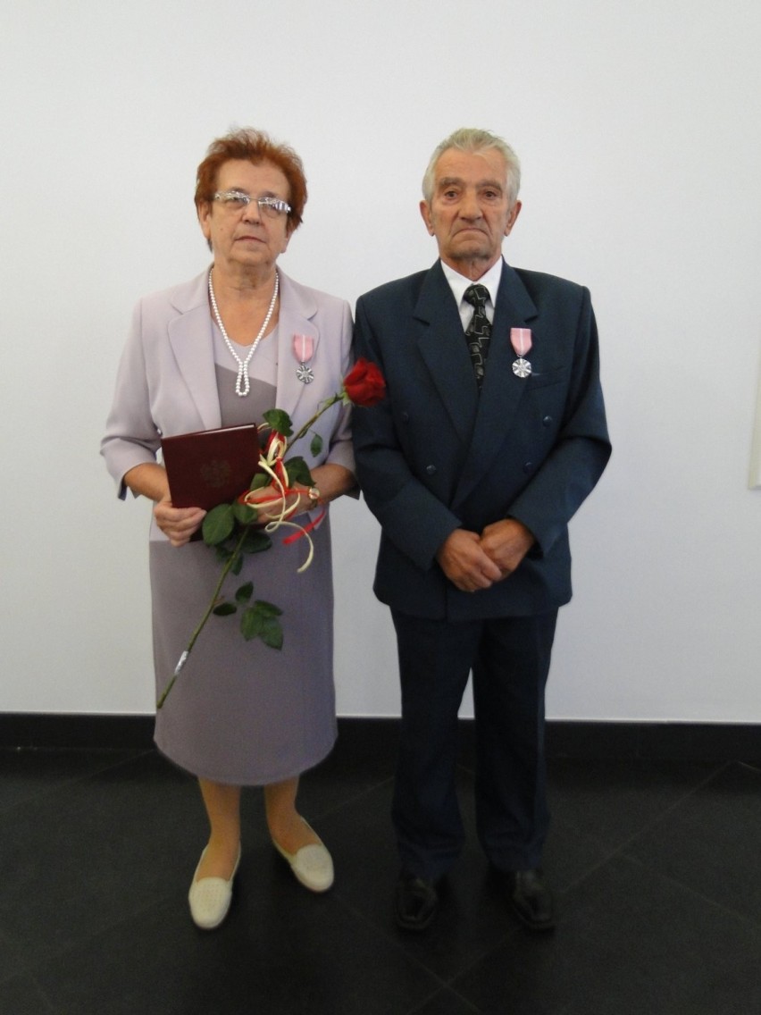 Gmina Kamieniec: Pary obchodzące jubileusz 50-lecia pożycia małżeńskiego odebrały pamiątkowe medale [GALERIA ZDJĘĆ]
