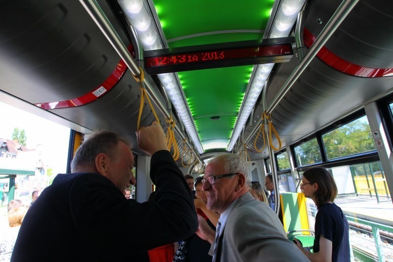 Prezydent Ryszard Grobelny odbył próbny przejazd tramwajem...