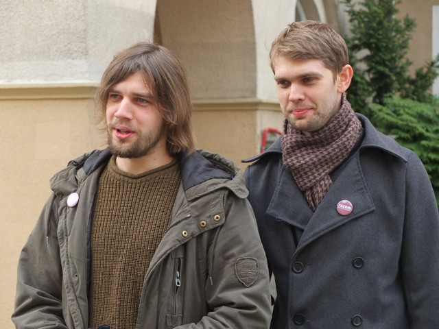 Członkowie partii Razem w Opolu.