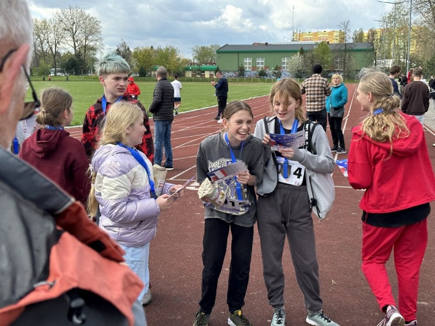 Piknik Patriotyczno-Sportowy w Koninie. Charytatywny test Coopera dla każdego [FOTO i WIDEO]