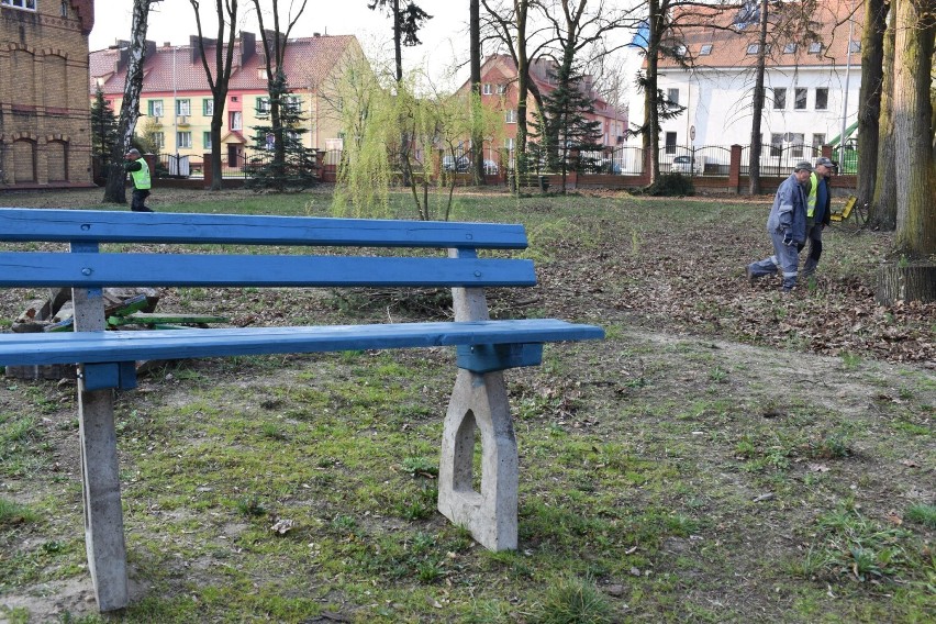 Sprzątanie przy szpitalu w Krośnie Odrzańskim. Wiosenne...