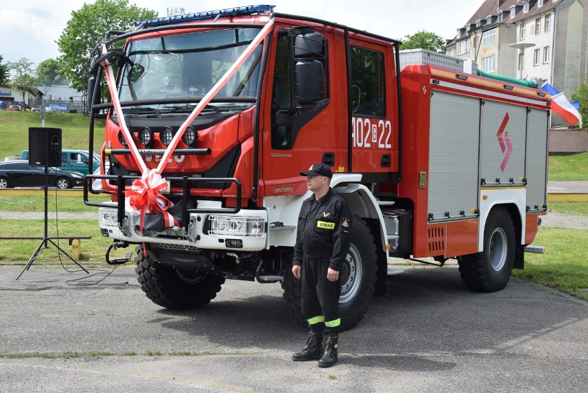 Strażacy z Miastka otrzymali nowy wóz gaśniczy (WIDEO, FOTO)