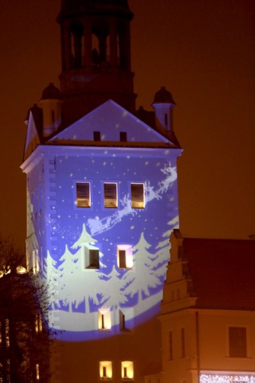 Piękna świąteczna iluminacja Zamku Książąt Pomorskich w Szczecinie [wideo]