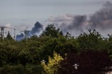Kłęby dymu unoszą się nad Gdańskiem! Pożar szopy przy ul. Połęże. ZDJĘCIA 28.07.2022