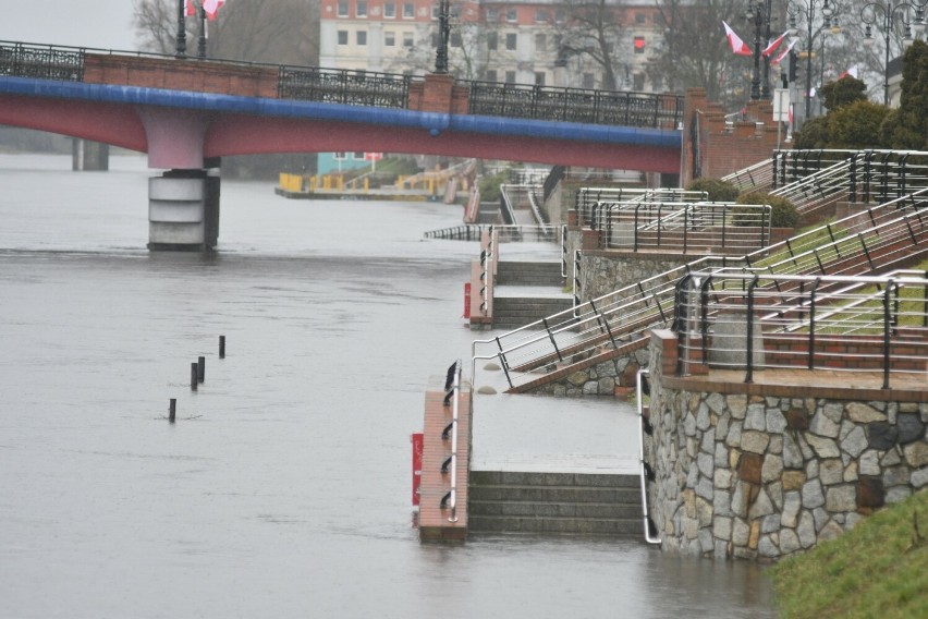 W poniedziałek, 19 lutego, rzeki w Lubuskiem w wielu...