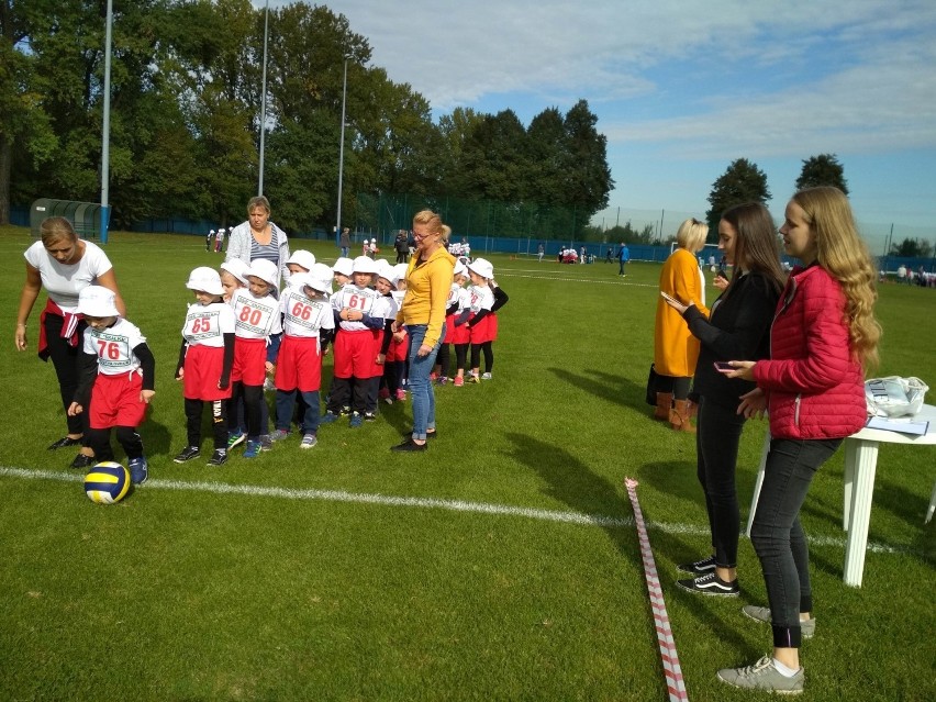 IV Olimpiada Przedszkolaków na stadionie Naprzodu Lipiny