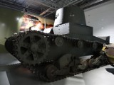 Do Muzeum Broni Pancernej w Poznaniu trafił unikatowy eksponat! To przedwojenny czołg Vickers E [ZDJĘCIA]