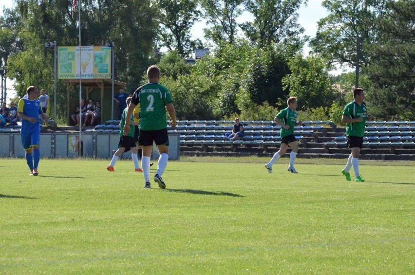 Warta Sieraków przegrała z zespołem Pogoń Lwówek