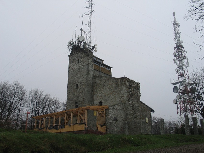 Wieża widokowa i maszt radiowo-telewizyjny na Chełmcu