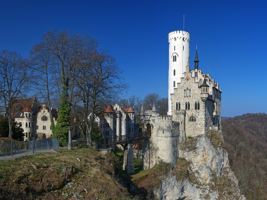 Inspirowany powieścią Wilhelma Hauffa „Lichtenstein” zamek o...