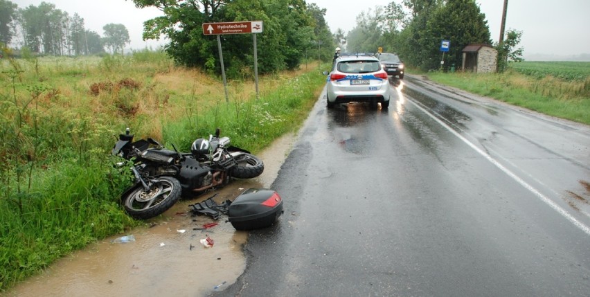 Powiat gd.: Kierowcy nie zachowali bezpiecznej odległości, dwie osoby w szpitalu [ZDJĘCIA]