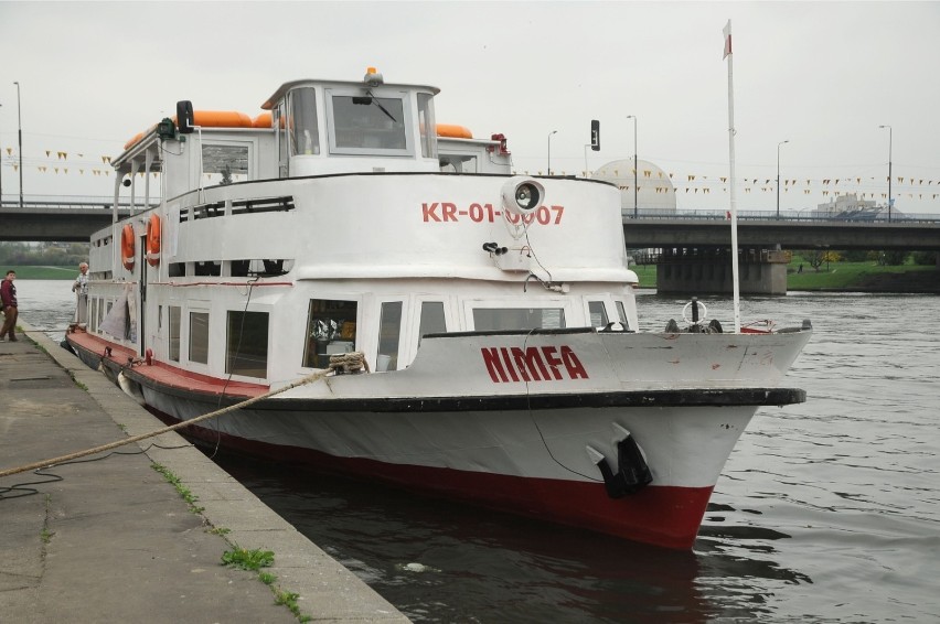 Statek "Nimfa" - bulwar Czerwieński, umowa do 19.03.2021