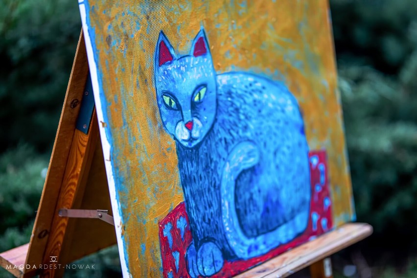 "Magiczny kot" i "8 serc" to kolejne obrazy, dochód ze sprzedaży których wspomoże WOŚP 