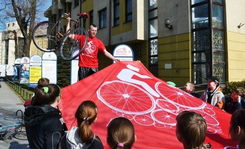 Akcja Fundacji Arka - Rower Pomaga