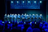 Orkiestra Komendy Wojewódzkiej Policji z Katowic dała brawurowy koncert w Hali Widowiskowo-Sportowej w Jaworznie