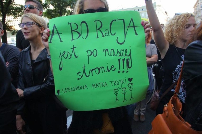 Kobiety protestowały już przed poznańską siedzibą PiS