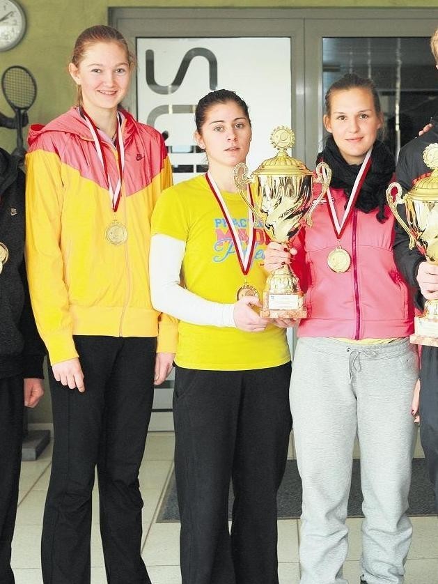 Zuzanna Maciejewska pierwsza od lewej
