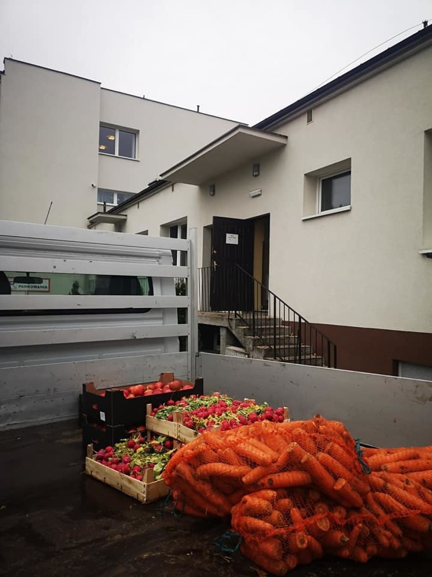 Lęborski oddział PCK przekazał pomoc dla seniorów i lęborskich placówek