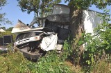 Śmiertelny wypadek w Dąbrówce: Uderzył autem w drzewo