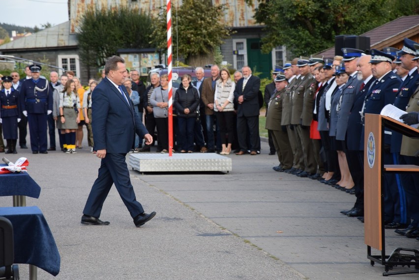 Wielkie święto mundurowych. Komenda Powiatowa Policji ma swój sztandar (zdjęcia)