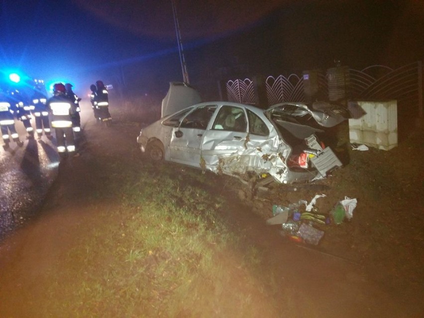 Wypadek w Grzegorzewie. Trzy osoby poszkodowane