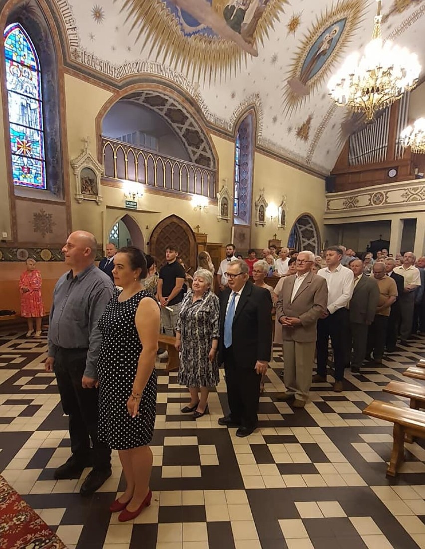 Jubileusze małżeńskie 2022 w parafii św. Trójcy w Rypinie. Tak wyglądała uroczystość [zdjęcia]