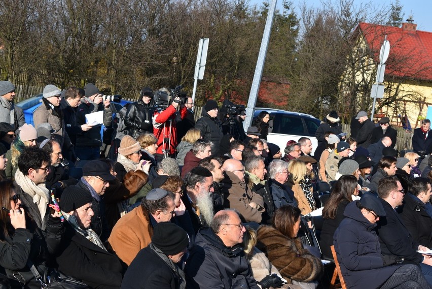 Koncert, który w historycznym wagonie na Judenrampie w...