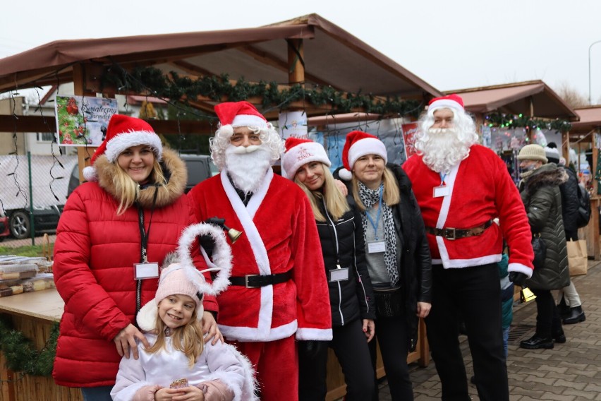Bożonarodzeniowy klimat na Jarmarku Świątecznym w Rogoźnie [ZDJĘCIA]