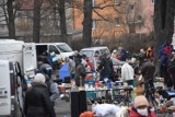 Handel w piątek w Sławnie. Dawno takich tłumów na targu nie było ZDJĘCIA