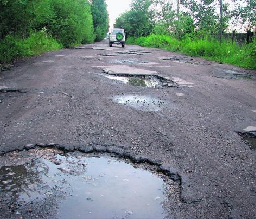 Dziura na dziurze. Tak można nazwać łącznik pomiędzy Jaworznem a Sławkowem.