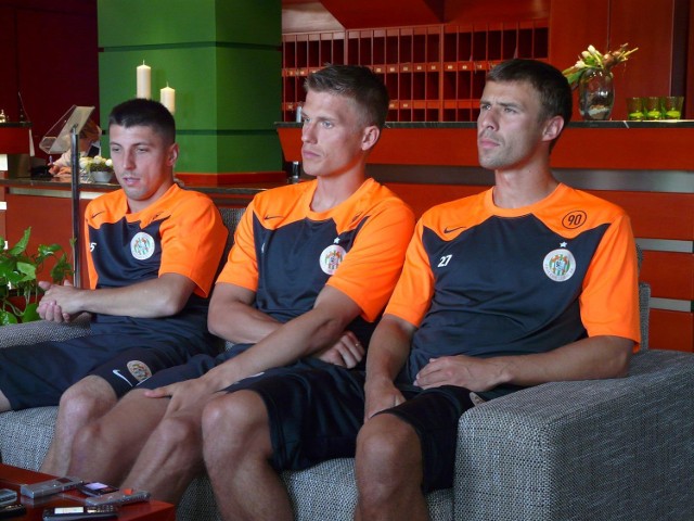 Michal Hanek (pierwszy z prawej) nie jest już piłkarzem Zagłębia Lubin