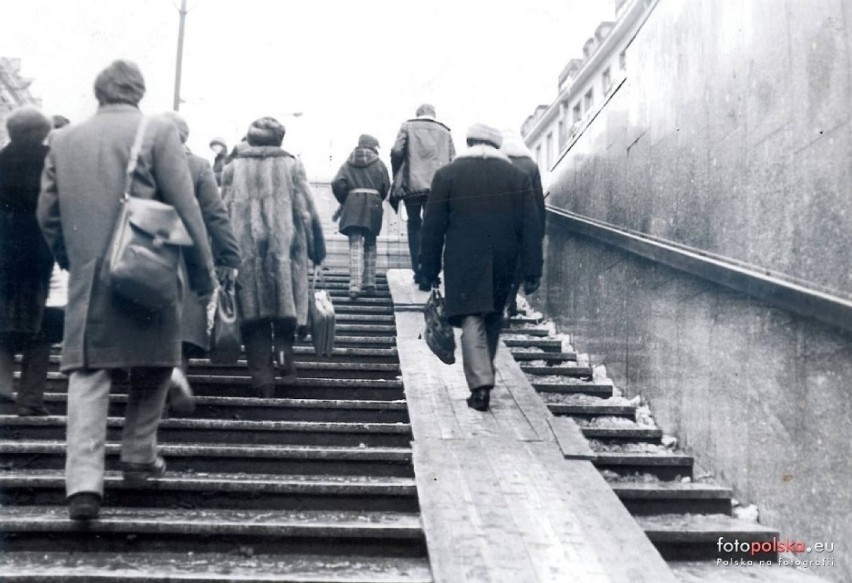 Przejście na Świdnickiej we Wrocławiu istnieje od 1974 roku....