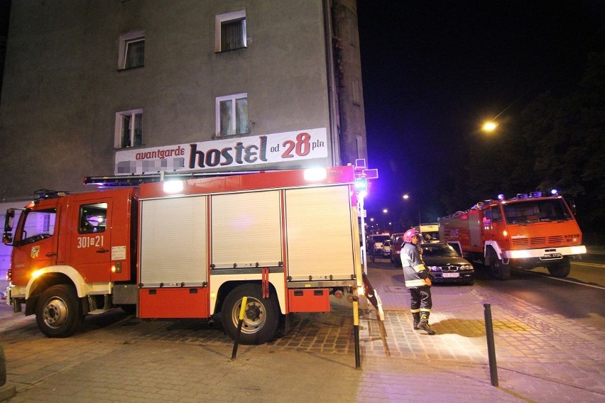 Wrocław: Nocny pożar w hostelu na ul. Kościuszki (ZDJĘCIA)