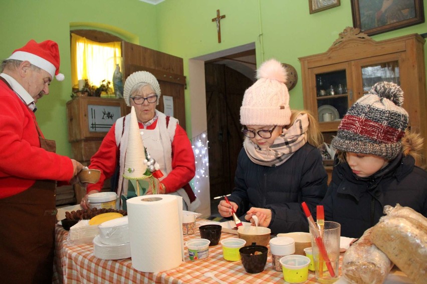 Kiermasz Świąteczny w CERiP w Mniszkach...