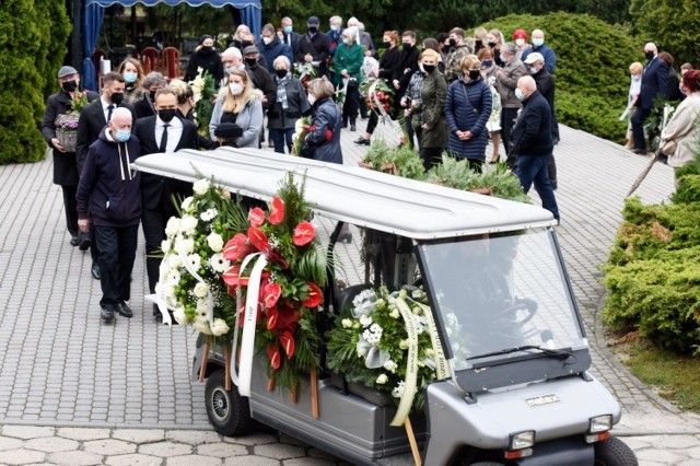 Andrzej Kawala, wieloletni dyrektor Lubuskiego Lata Filmowego w Łagowie, prezes Klubu Kultury Filmowej w Zielonej Górze spoczął w piątek, 14 maja 2021 r. na zielonogórskiej nekropolii