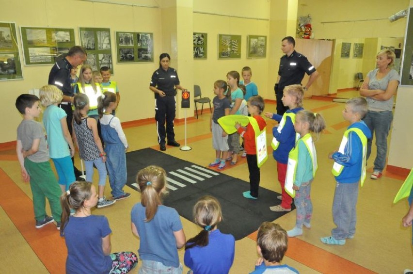 Policjanci spotkali się z dzićmi