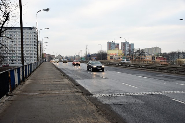 Most nad Odrą w ciągu ul. Nysy Łużyckiej w Opolu miał być wyremontowany w tym roku
