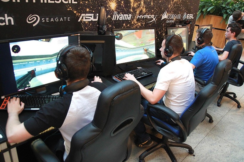 Kraków. Turniej Ligi Komputronik Gaming [ZDJĘCIA]