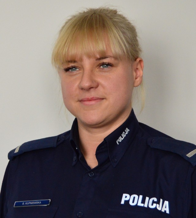  sierż. Beata Kupniewska

kom.797 306 594
tel.74 842 04 61
dzielnicowy.psiepole1
@walbrzych.wr.policja.gov.pl
	
Chodkiewicza, Chopina, Fredry, Karłowicza, Kazury, Kubeckiego, Kunickiego, Namysłowskiego, Ogińskiego, Olimpijska, Staszica, Sygietyńskiego, pl. Powstańców Warszawy, pl. Wojska Polskiego, pl. Skarżyńskiego, Paderewskiego, Pietrusińskiego, Żytnia, Żwirki i Wigury, Żółkiewskiego
 
Plan priorytetowy: Wałbrzych ul. Kunickiego 6 W podwórkach odnotowuje się zakłócenia ładu i porządku oraz spożywanie alkoholu. Eliminacja zachowań nieakceptowanych społecznie.