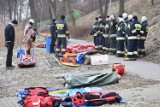 Ćwiczenia strażaków w Wągrowcu. Doskonalili akcję ratowania osób na lodzie. [ZDJĘCIA Z DZIAŁAŃ]